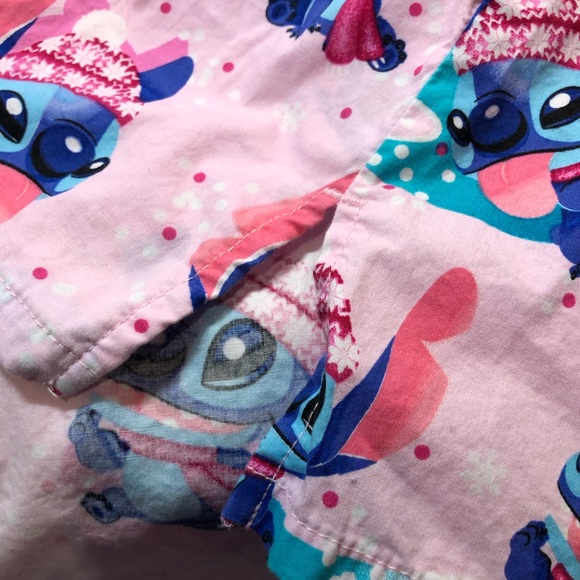 Disney Stitch Scrub top, Large, 2 front pockets - Picture 6 of 12